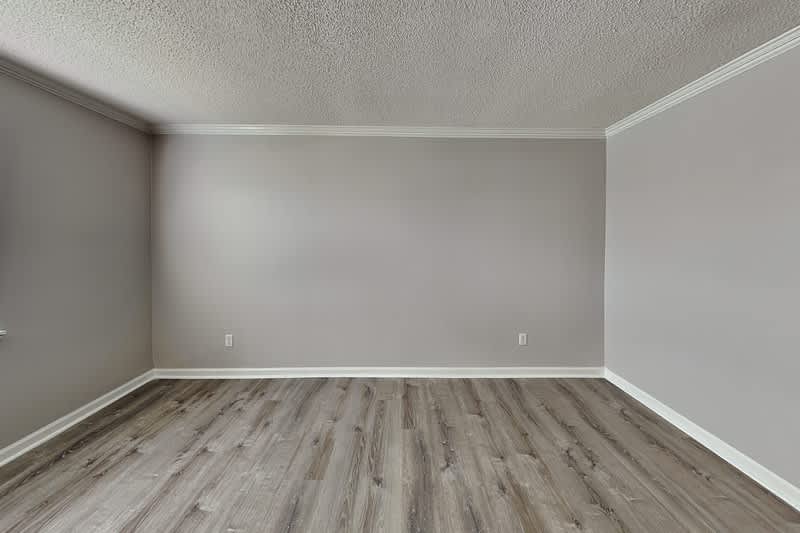 2468 Hampstead Dr – photo 5