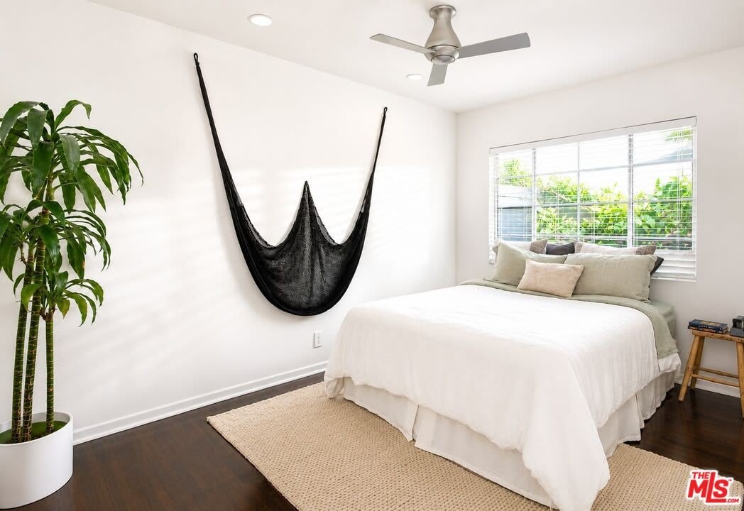 502 Strand St – photo 5