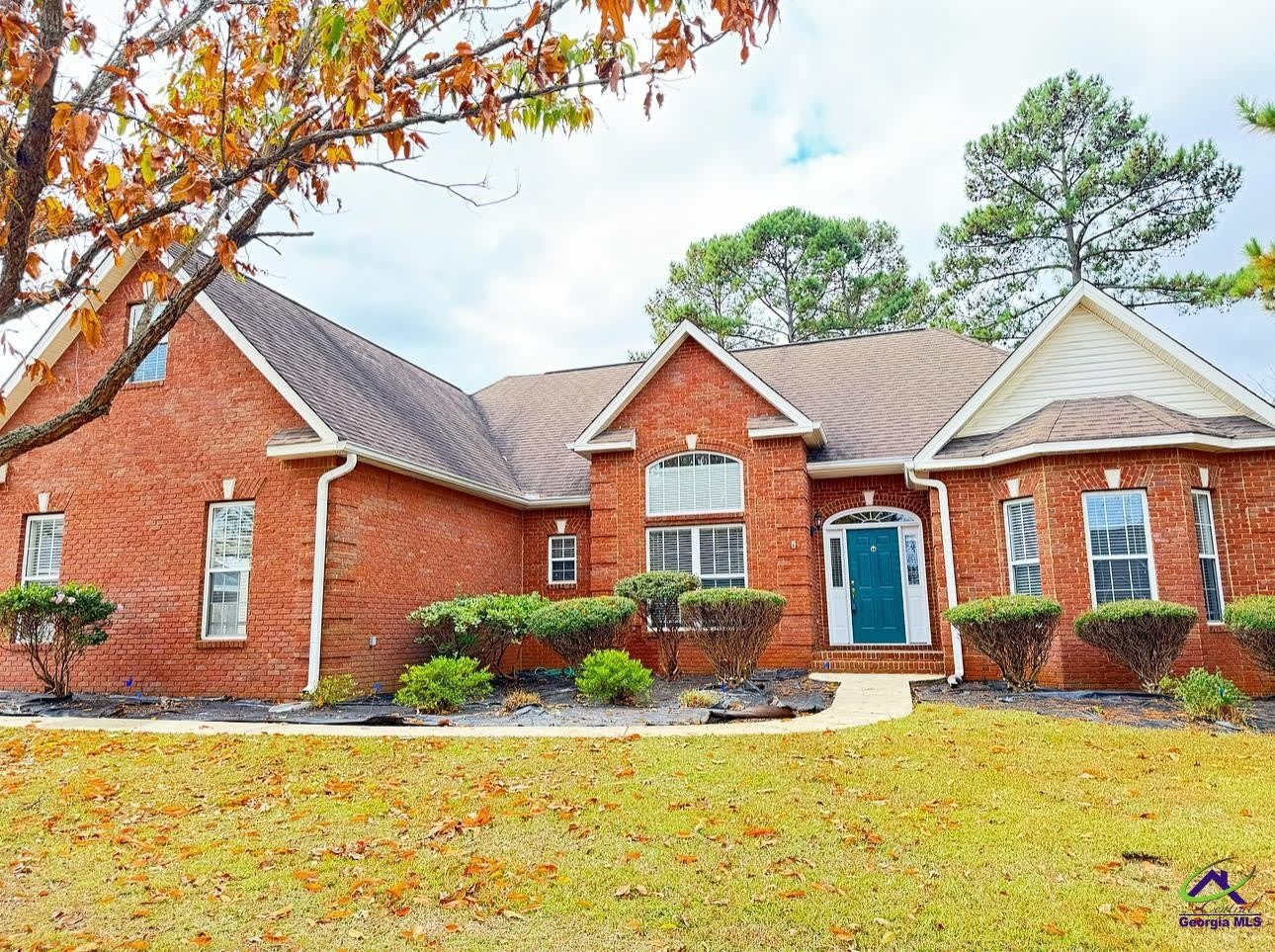 701 Victoria Circle – photo 1