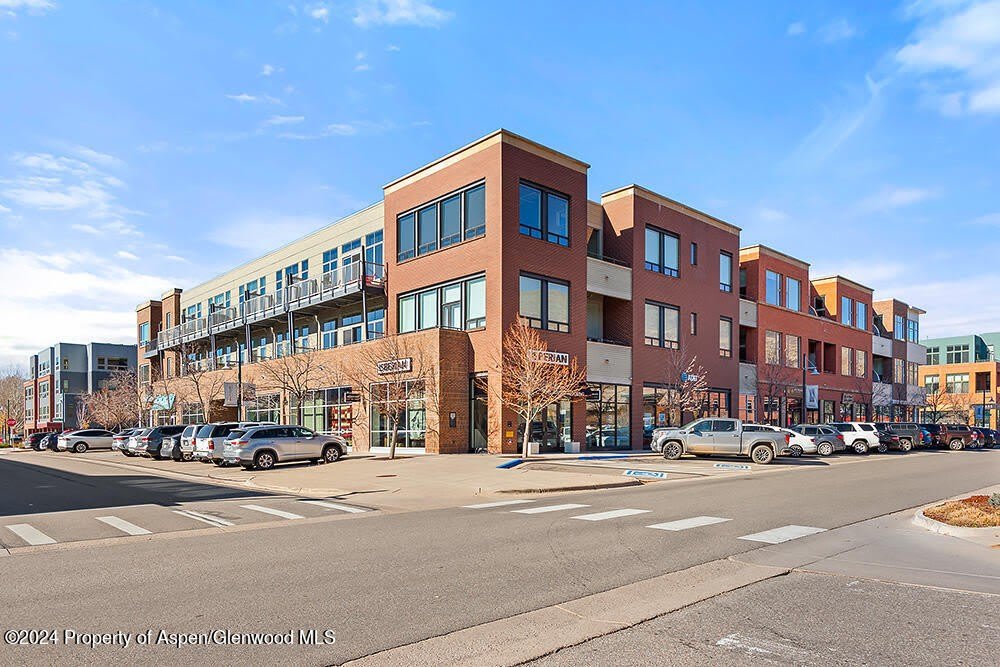 361 Robinson Street – photo 2
