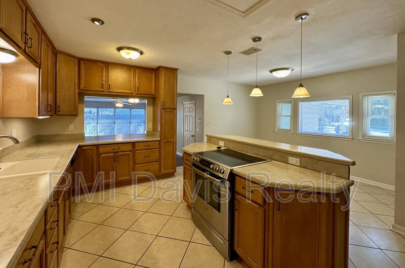 2543 Holly Point Rd W – photo 3