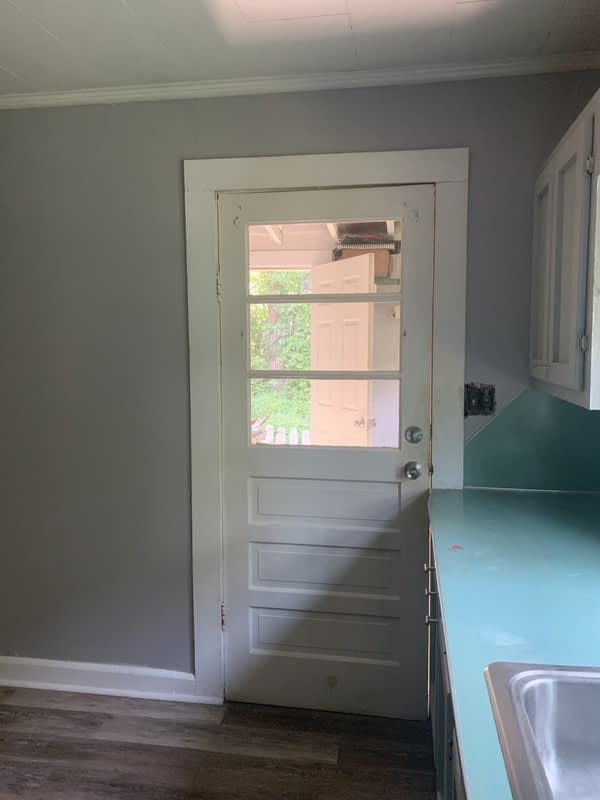 2104 W 6th Ave – photo 4