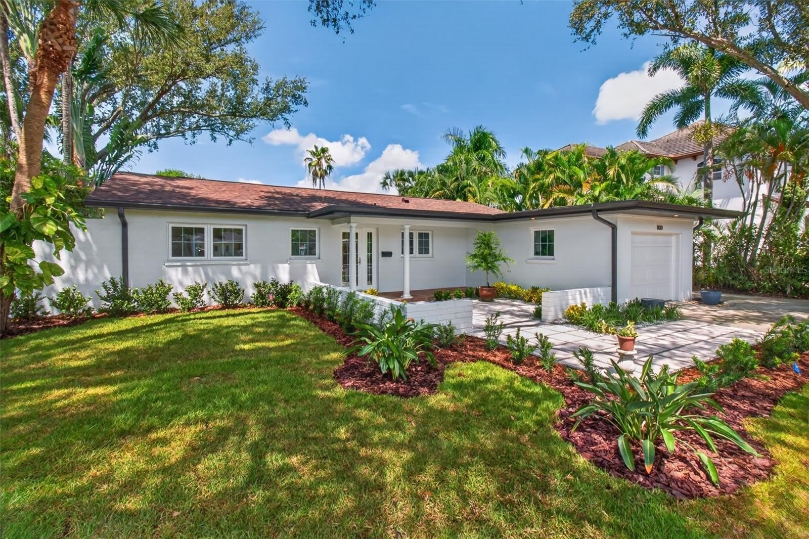 800 CORDOVA Boulevard NE – photo 3