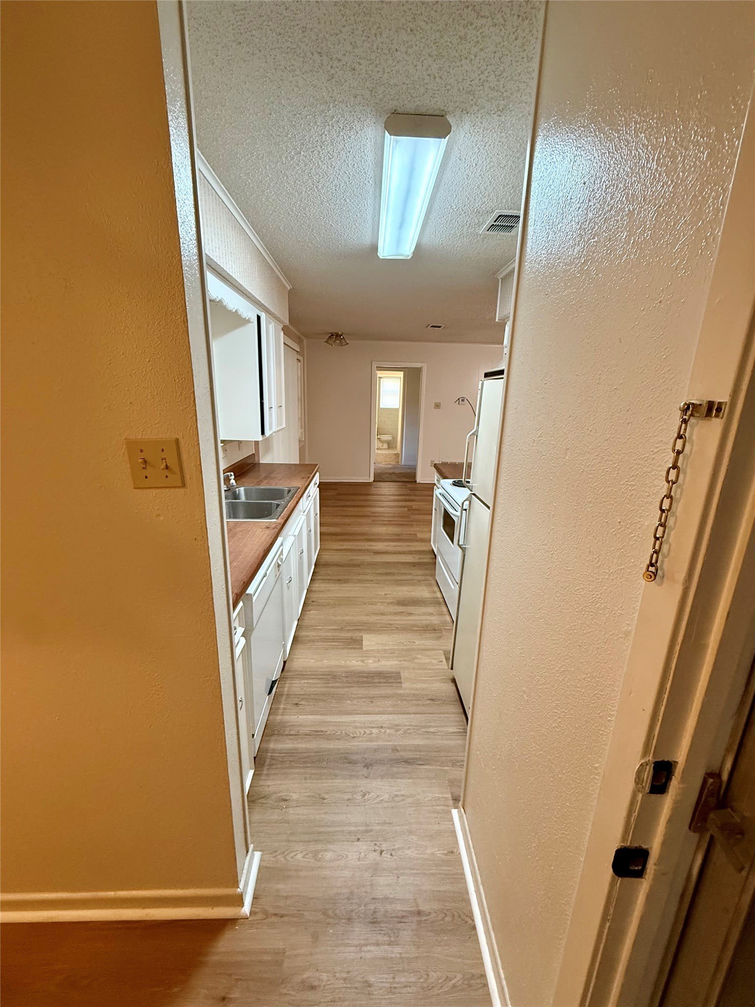 124 Poinsettia Circle – photo 4