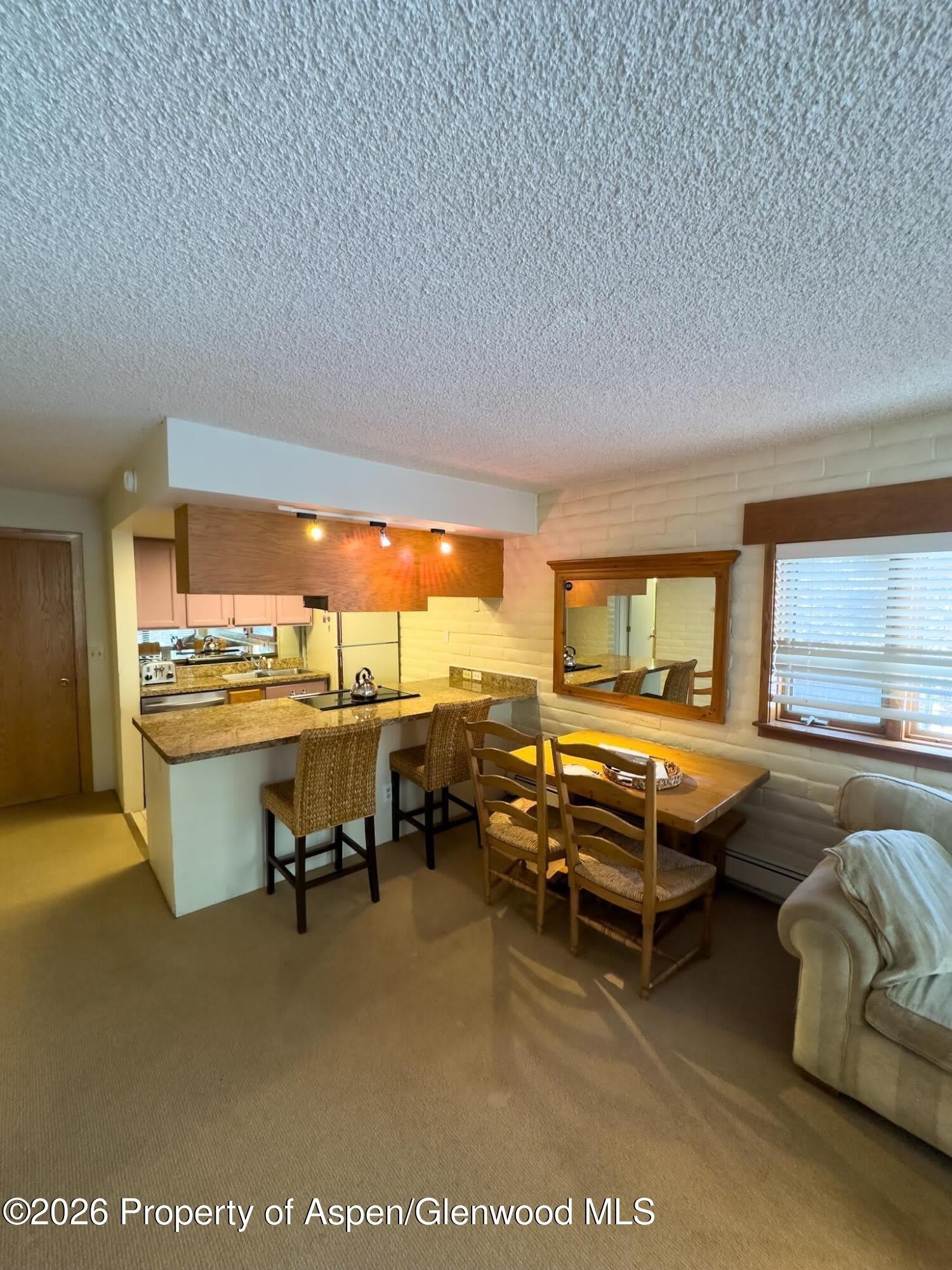 212 Vine Street – photo 3