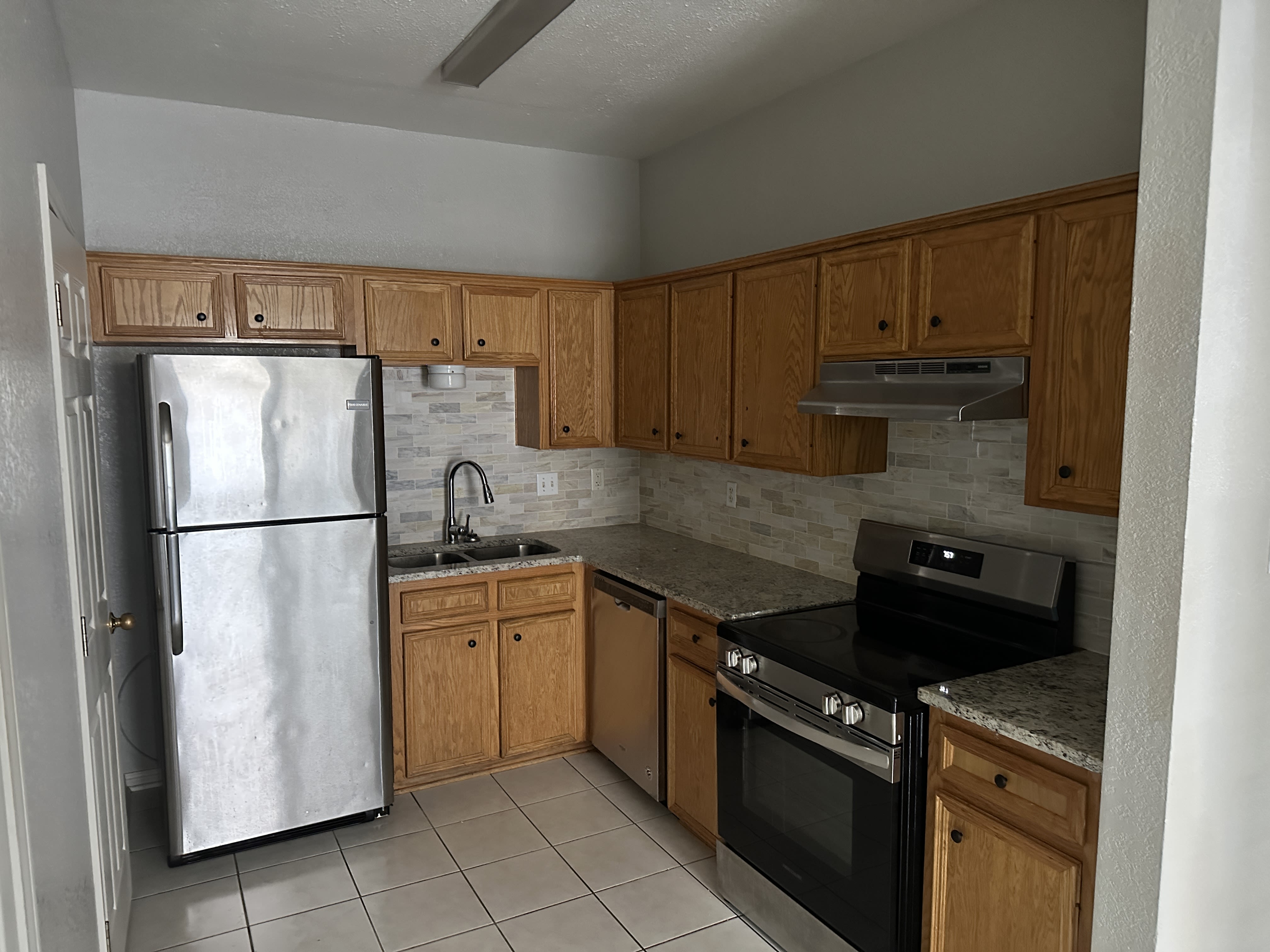 5204 Daybreak Dr – photo 4