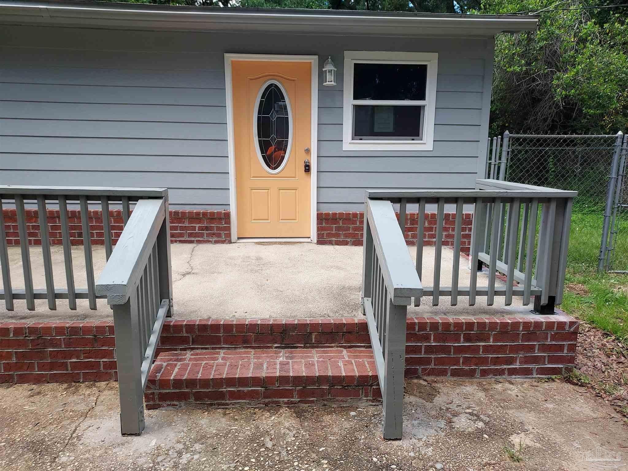 150 E Ensley St – photo 2