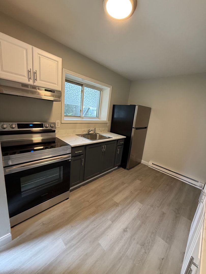 Scranton 3 Bedroom Single Family, Quiet Neighborhood, Gas Heat – photo 3