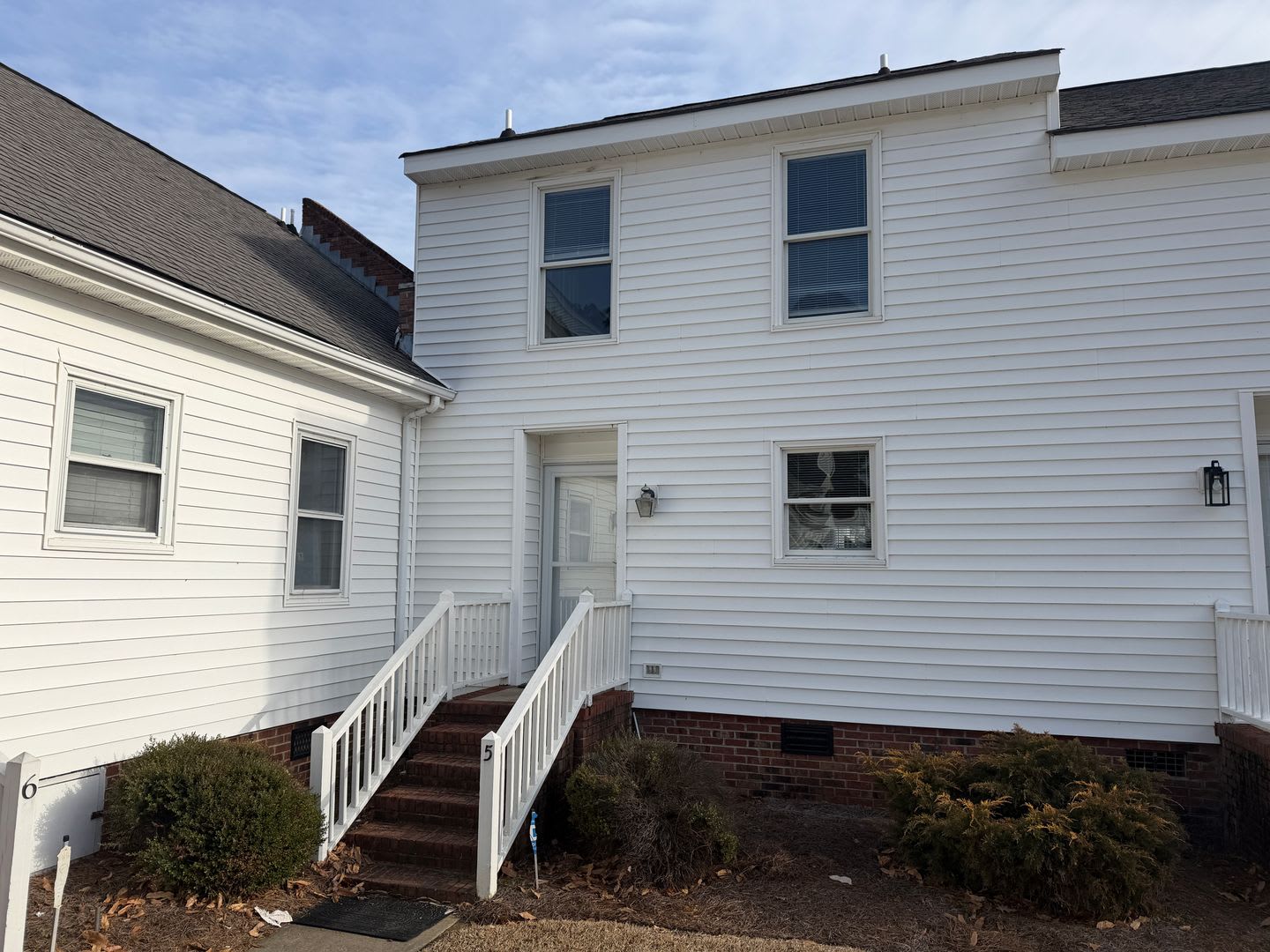 3 Bedroom Townhome in Sagewood – photo 2