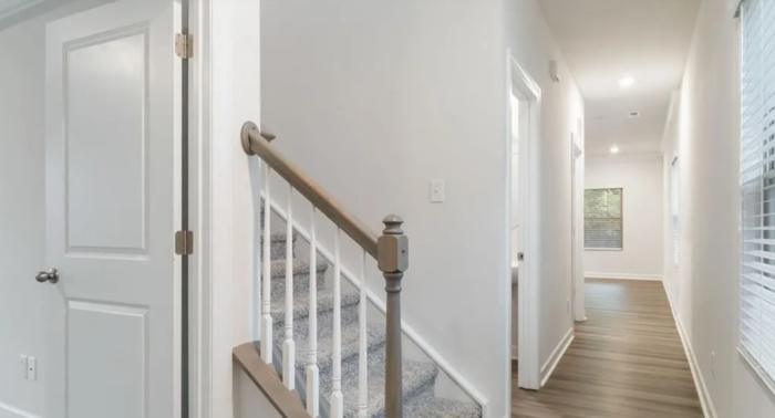 422 Nixon Road – photo 5