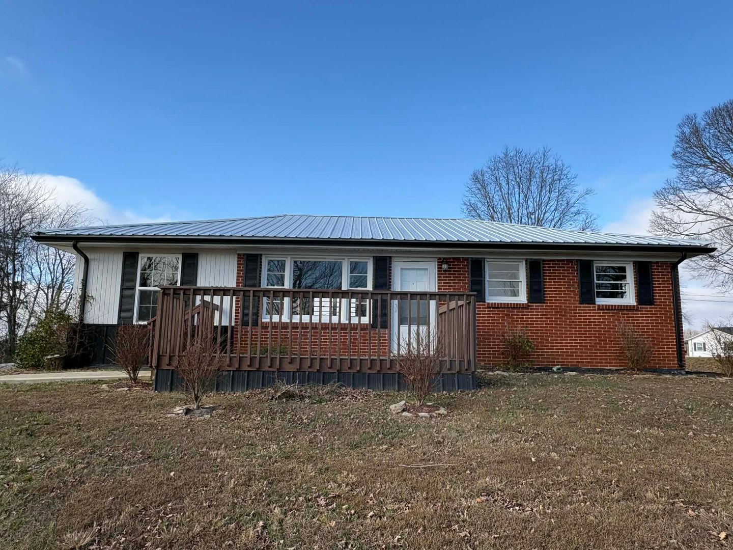 3Br Home With Basement – photo 1