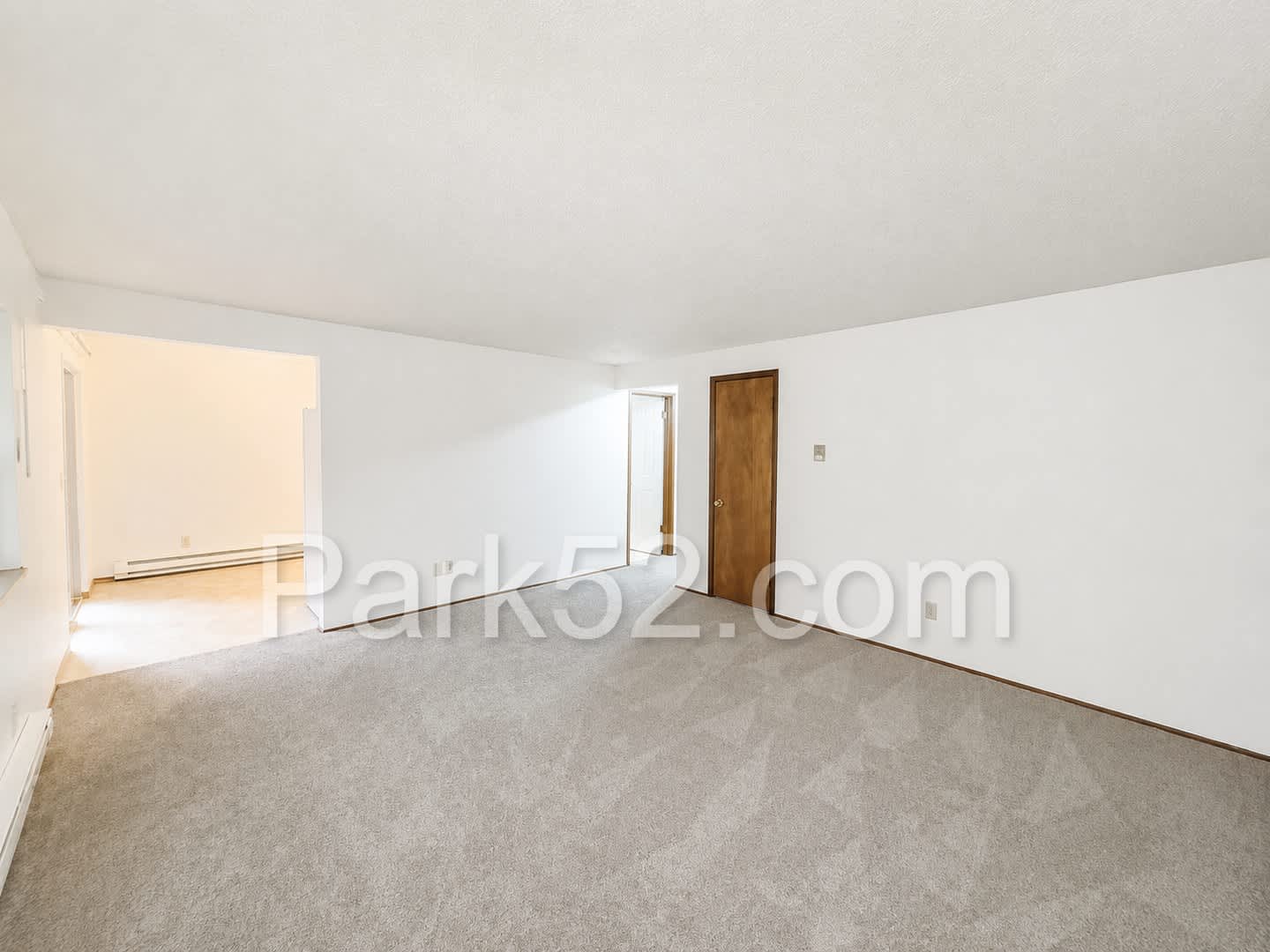 North Tacoma Area 2 Bed 1 Bath Lower Level Apartment – photo 4