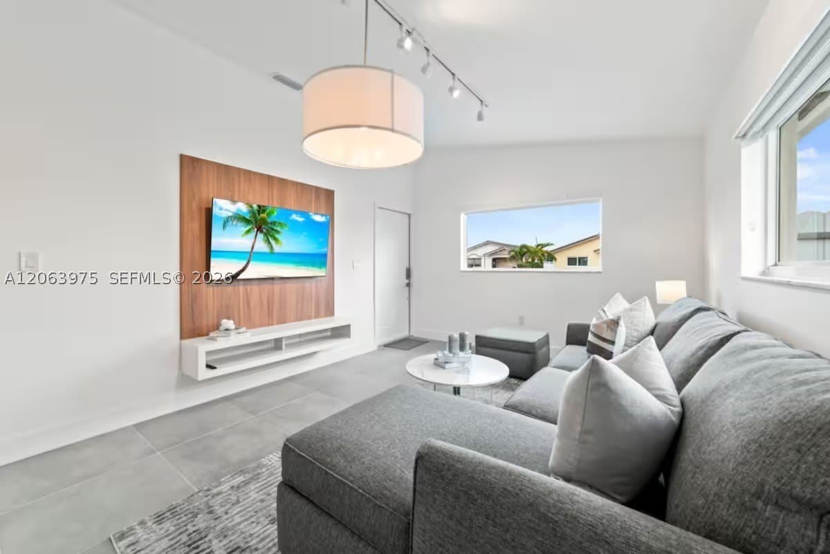 2776 W 71st Pl – photo 4