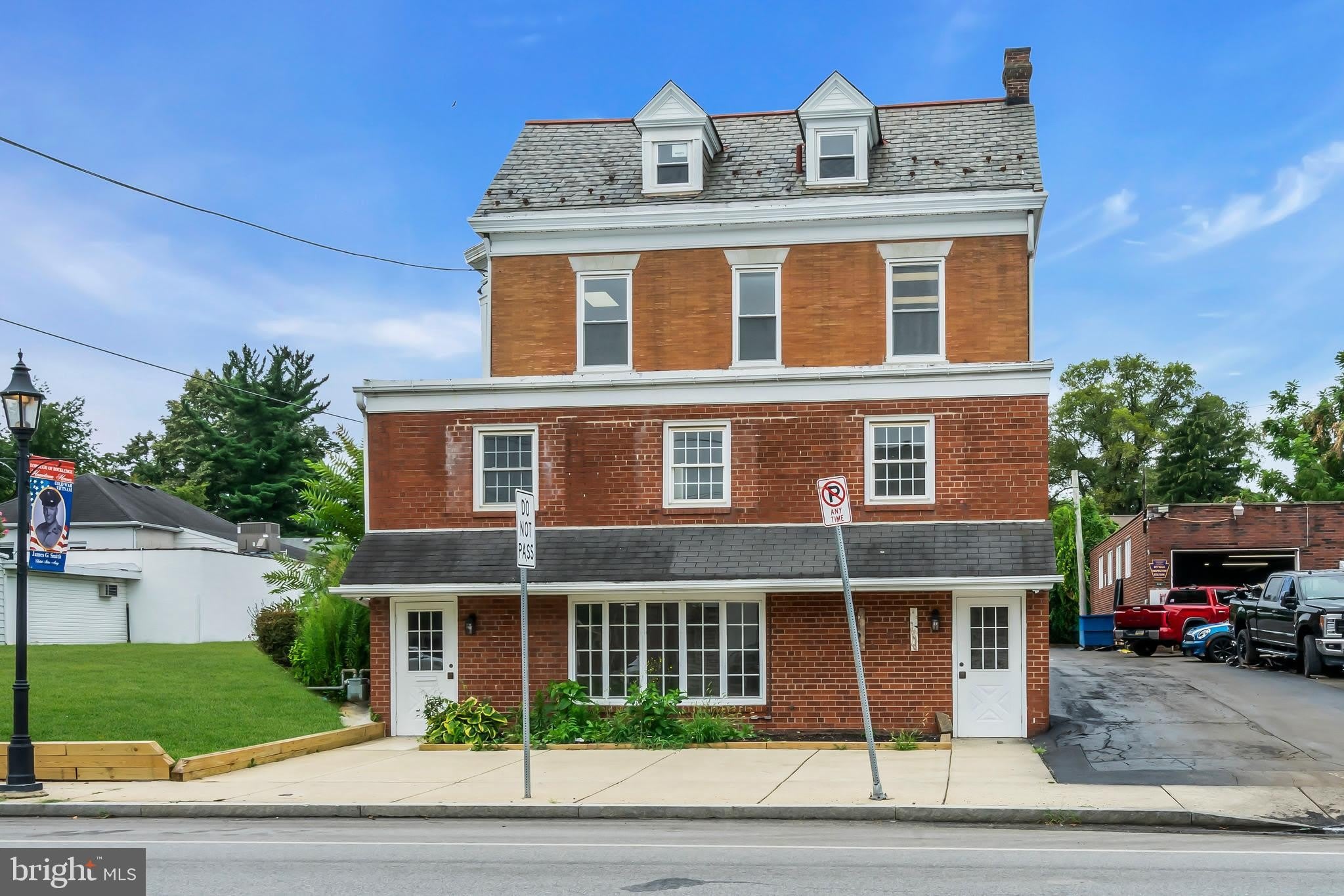 608 HUNTINGDON Pike – photo 3