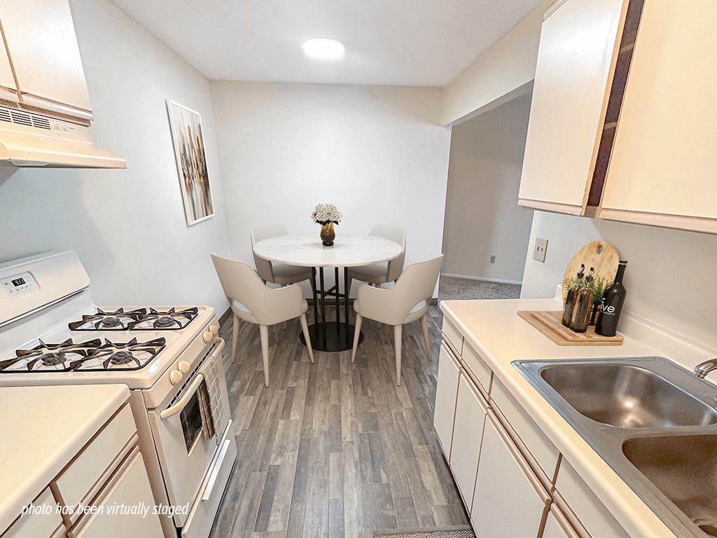 7820 Yates Avenue North 1 – photo 3