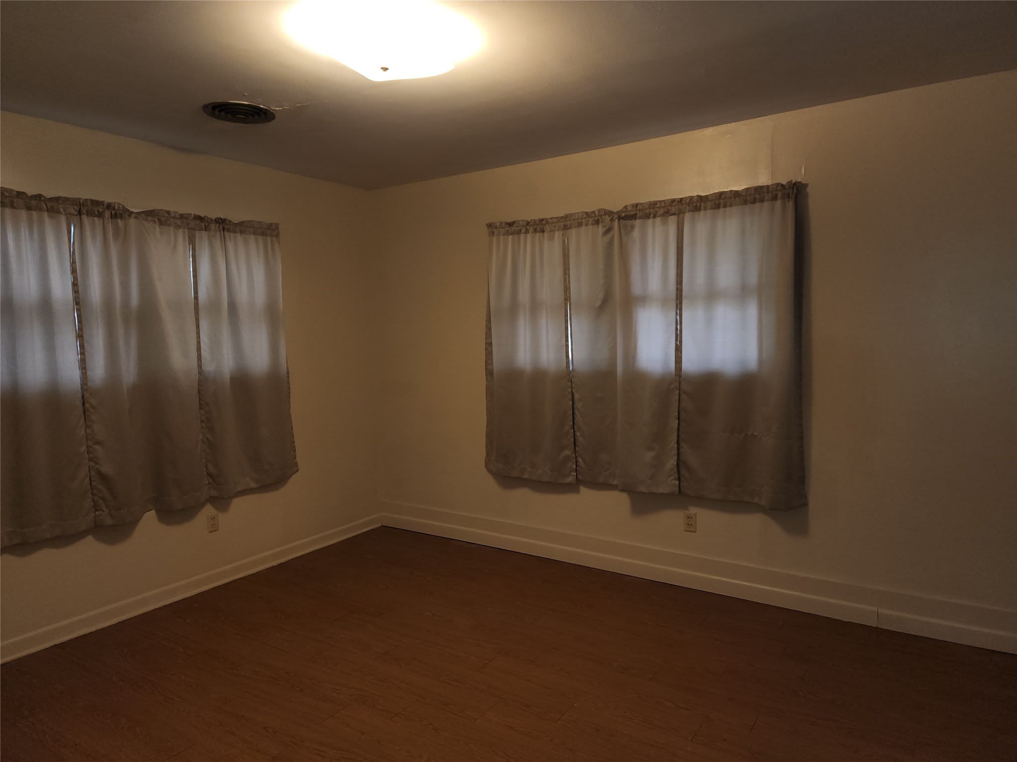 925 E N 13th Street – photo 5