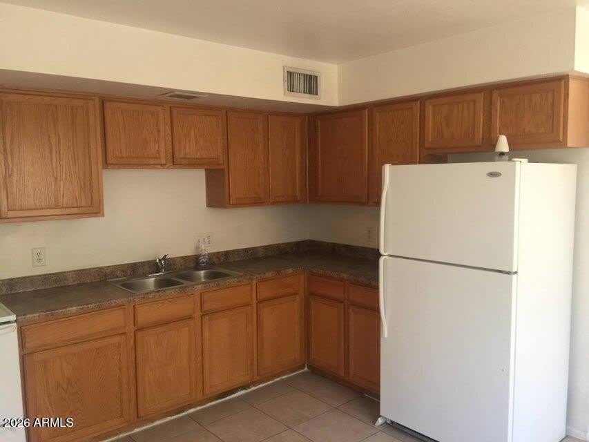 1233 E Henry Street – photo 2