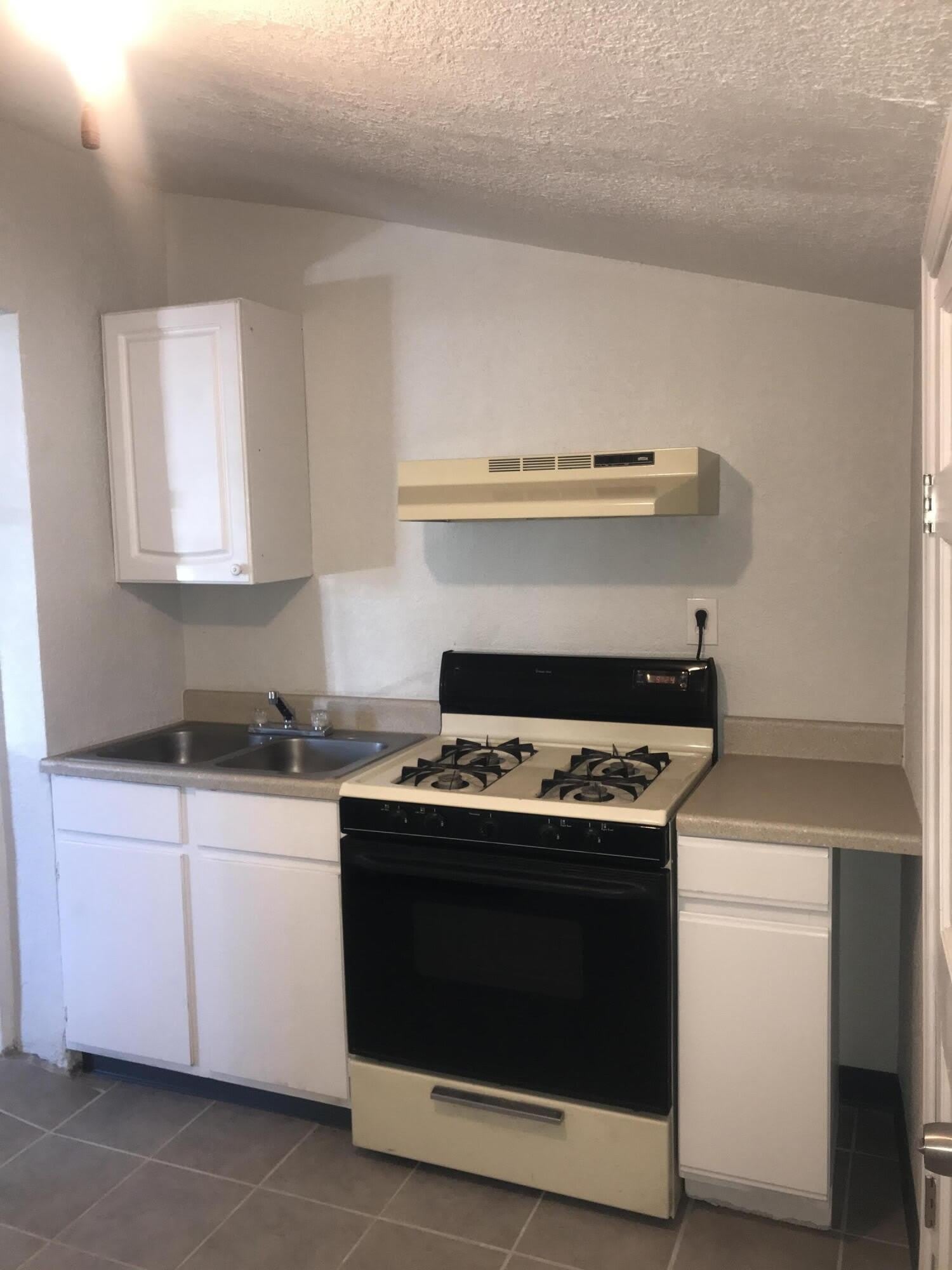 3111 DURAZNO Avenue – photo 2