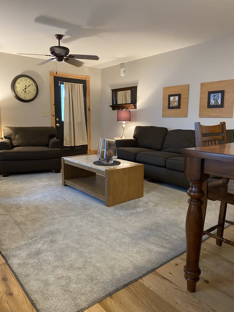 1138 Memorial Avenue – photo 3