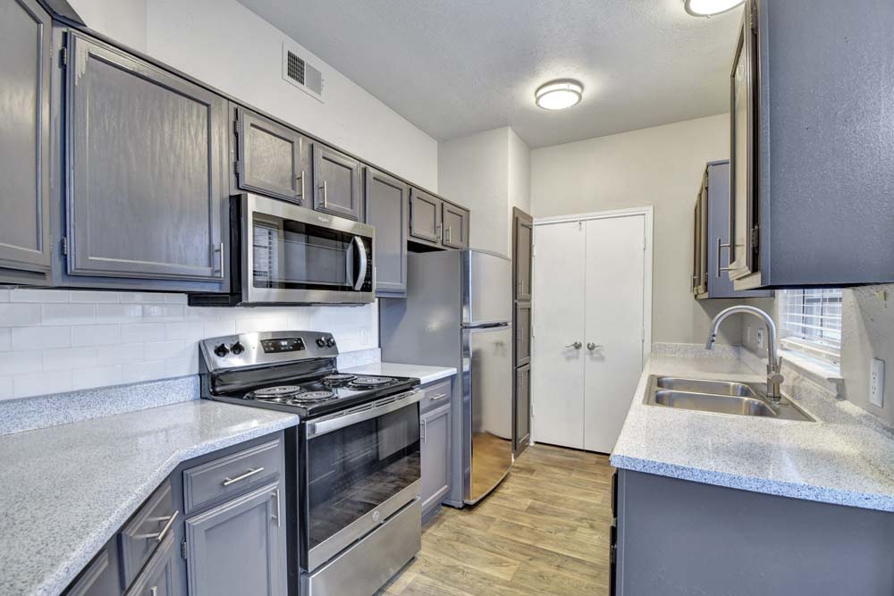 1303 Main – photo 2