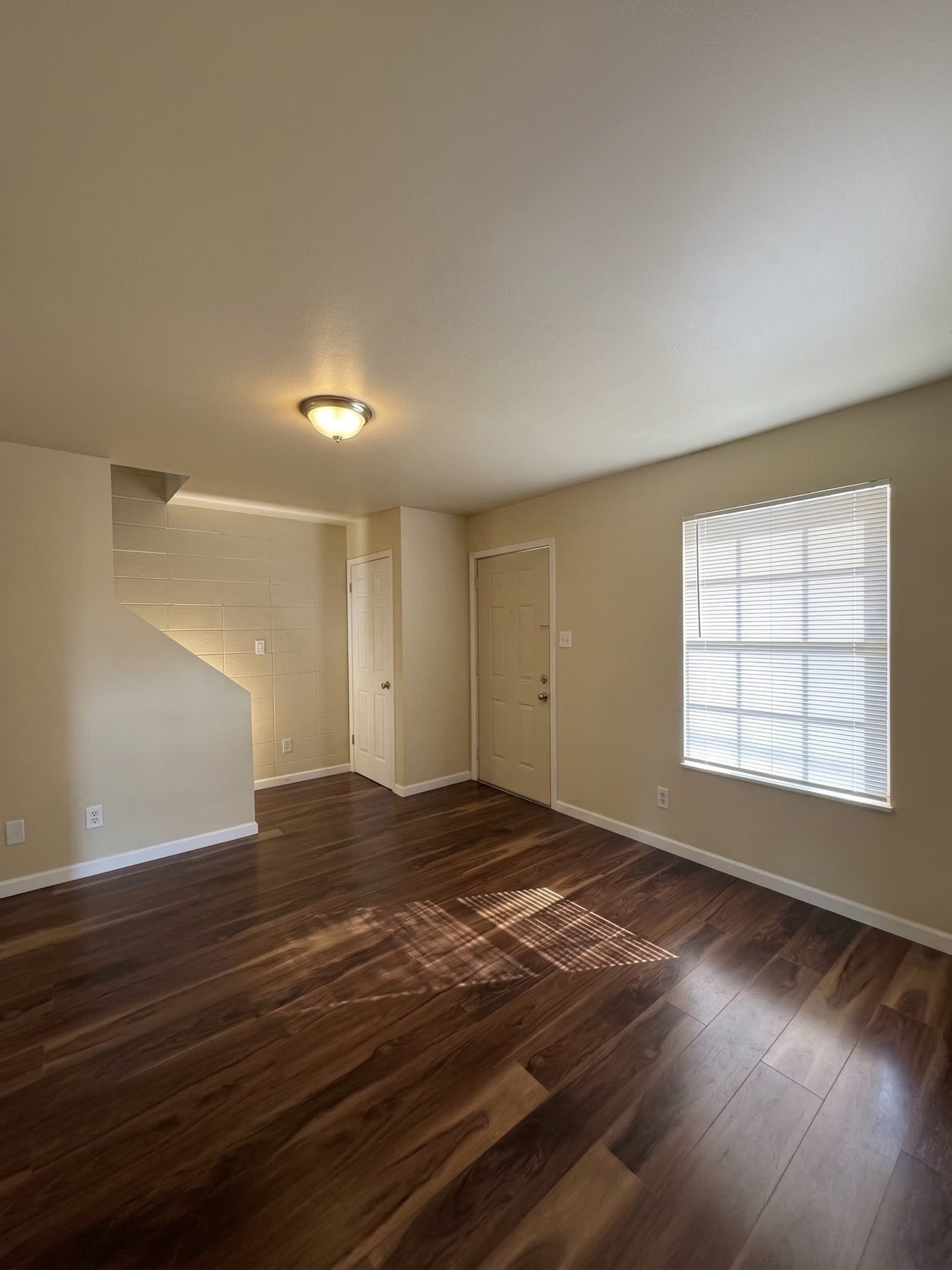 411 Hudson Street – photo 2