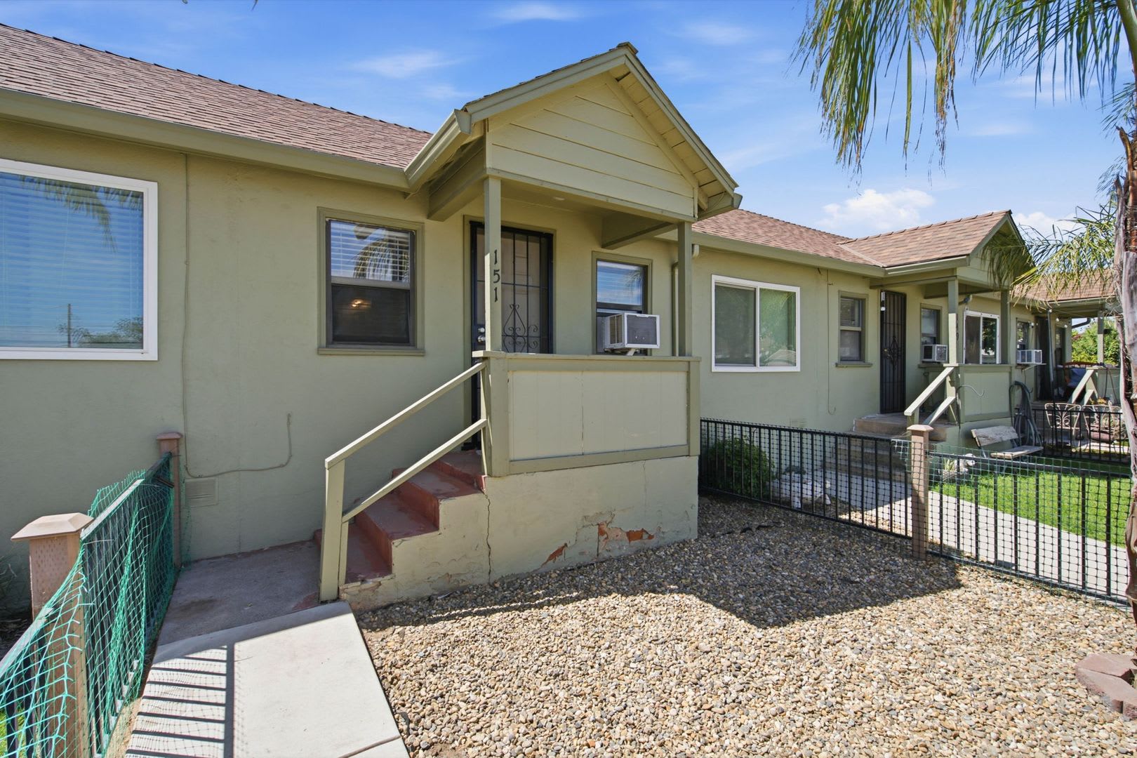 CLEAN AND CUTE ONE BED/ONE BATH APARTMENT IN MANTECA! – photo 3