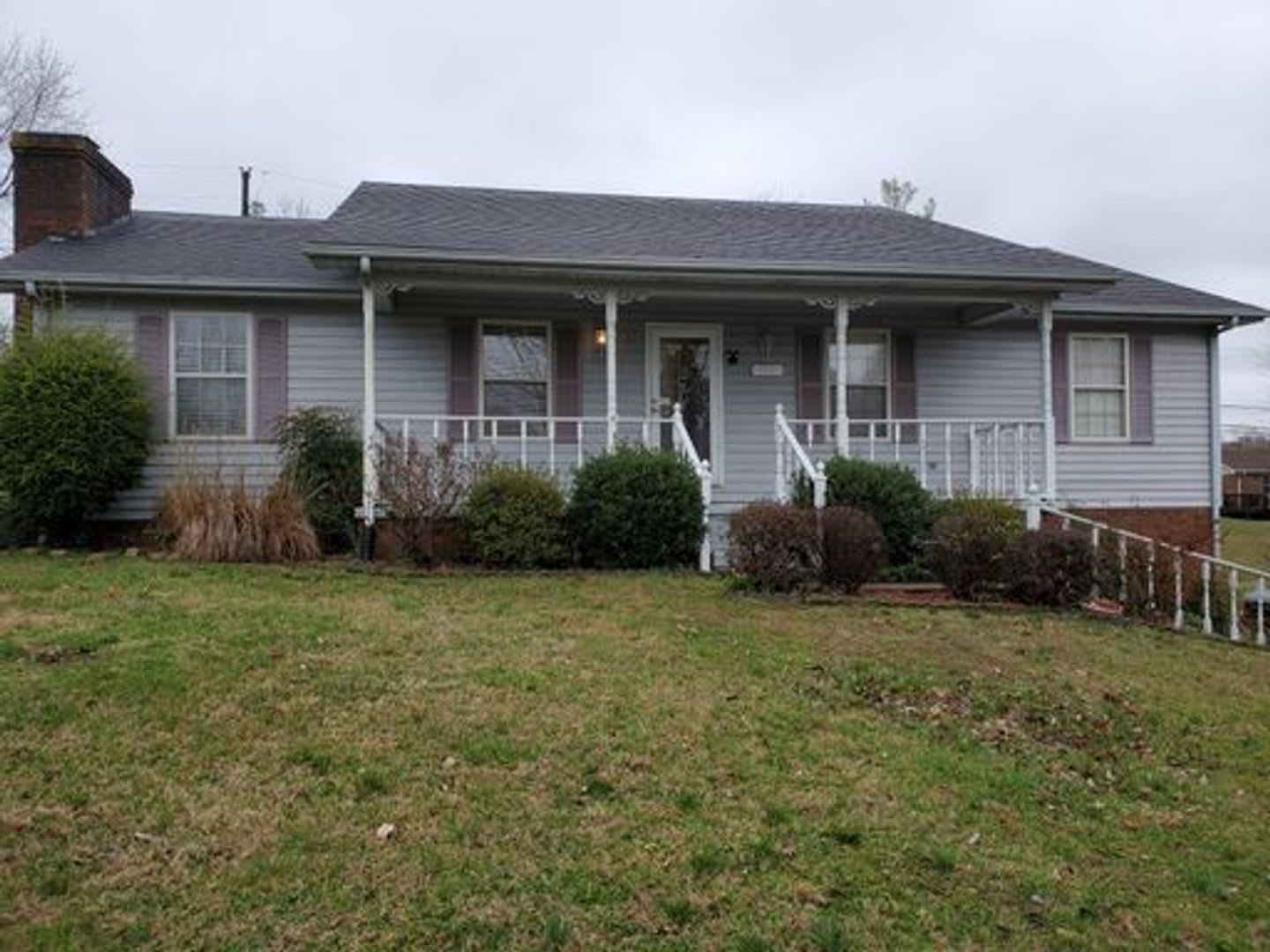 4 Bedroom 2 Bath 2 Car Garage With Basement – photo 1