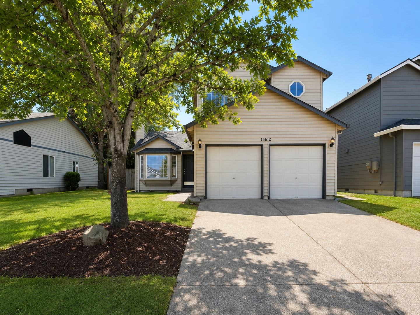 Spacious 3 Bedroom Home with Fenced Backyard – photo 1