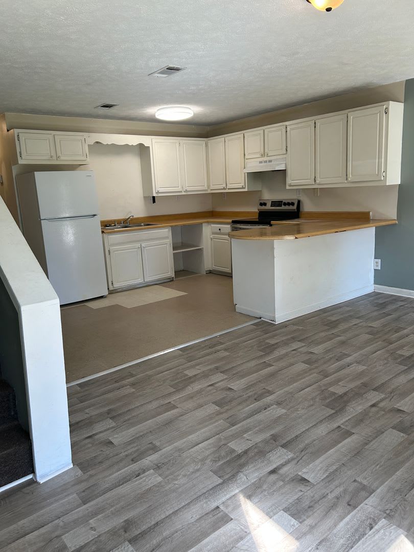 Renovated 3 Bedroom 2 Bath Home For Rent – photo 3