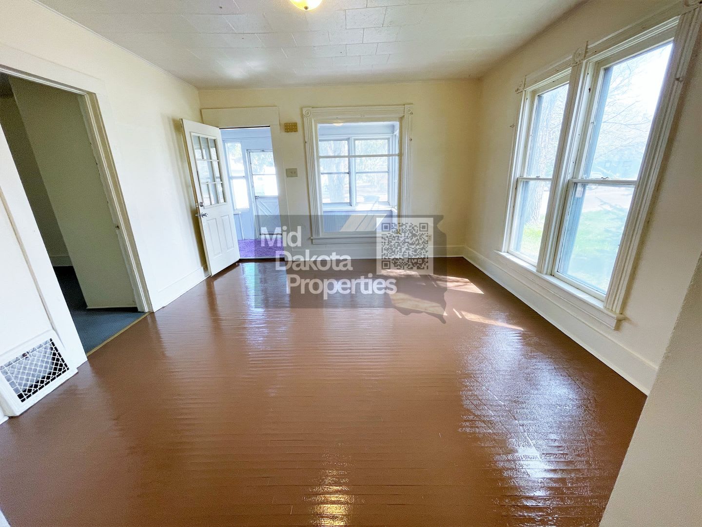 509 E 1st- 3 bedroom single story house – photo 3