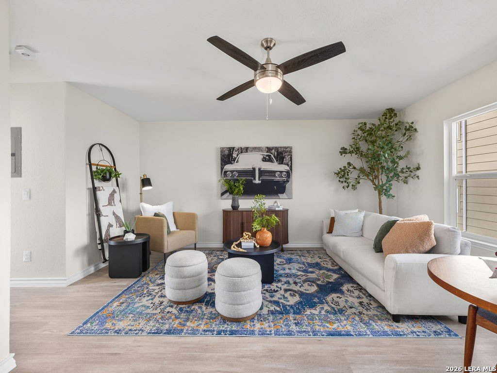 310 W Evergreen St – photo 1