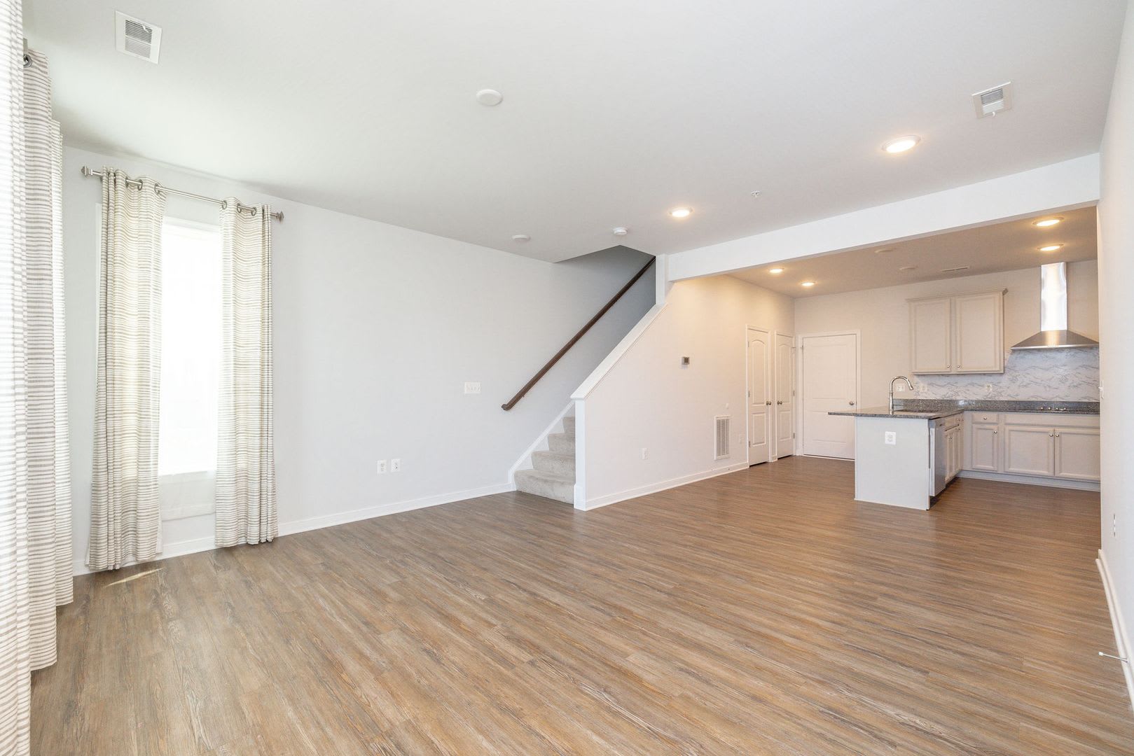 Ideal Entertainer S Dream Home In Richmond – photo 5