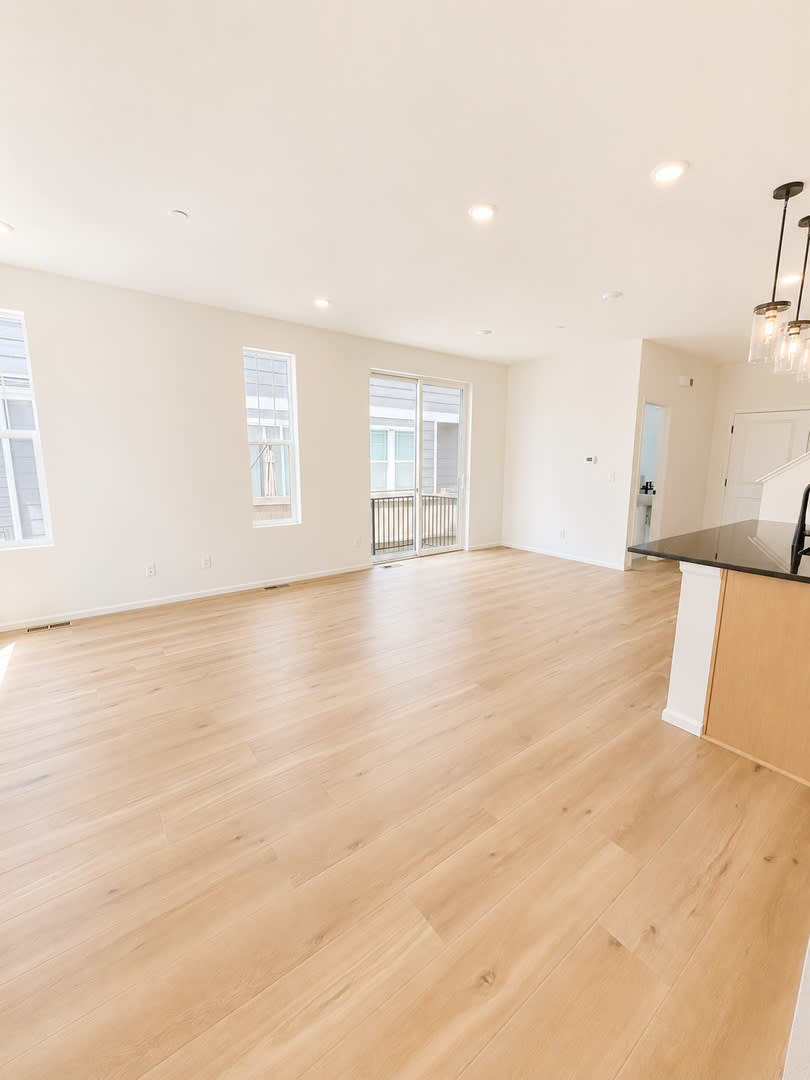 Brand New 3 Bedroom, 3 Bathroom Home in Erie! – photo 4