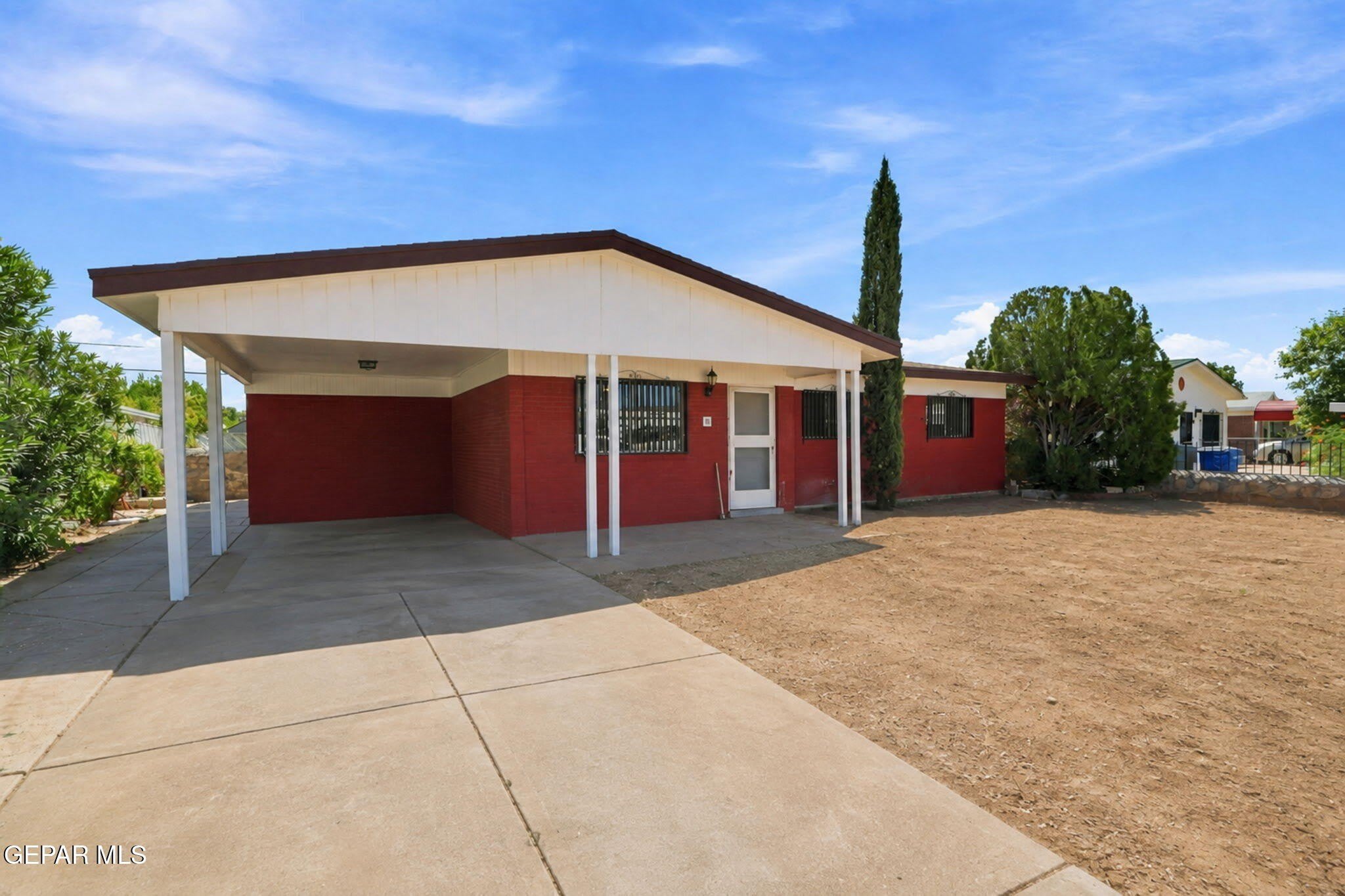 9320 ROANOKE Drive – photo 4