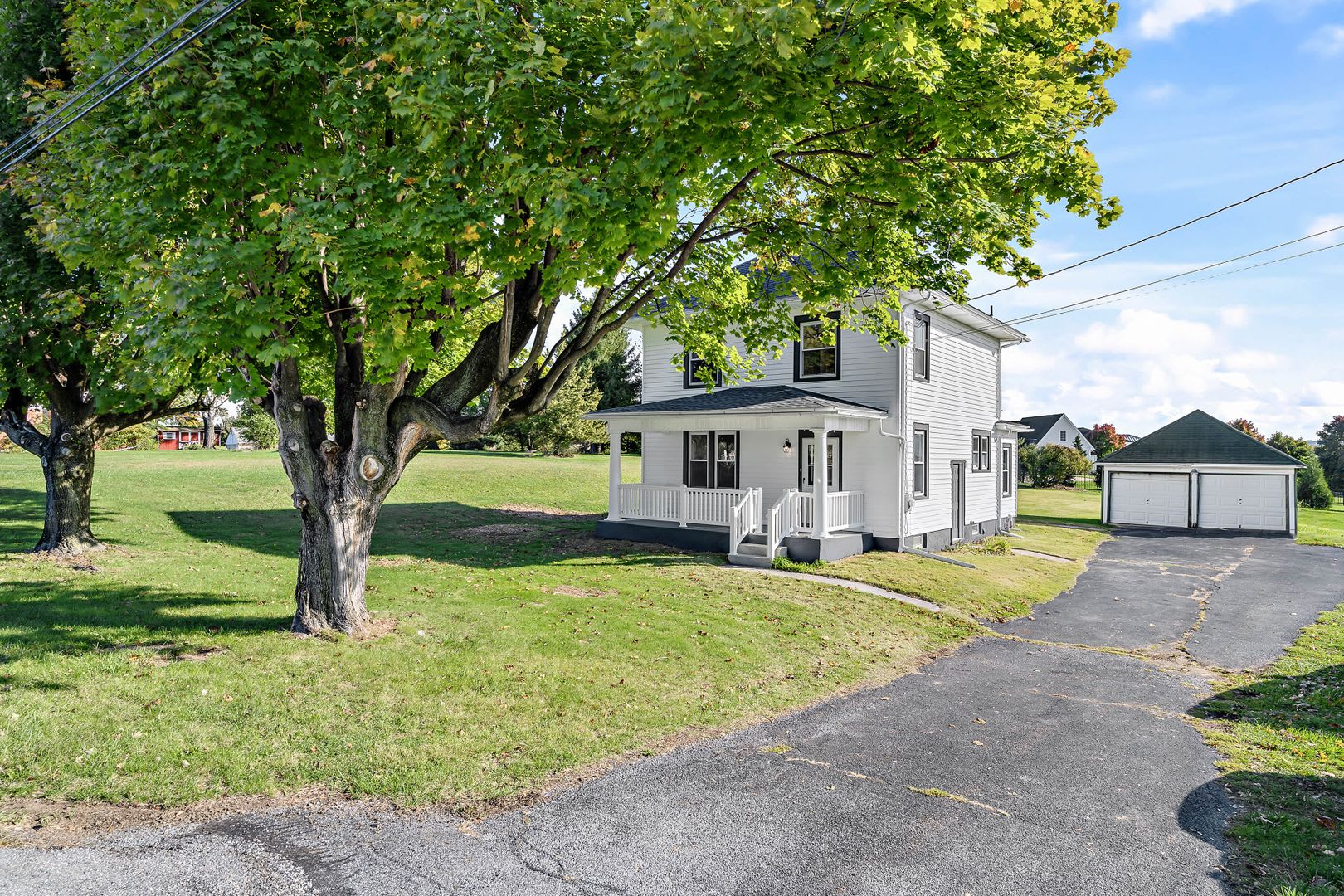 Charming updated farmhouse – photo 2