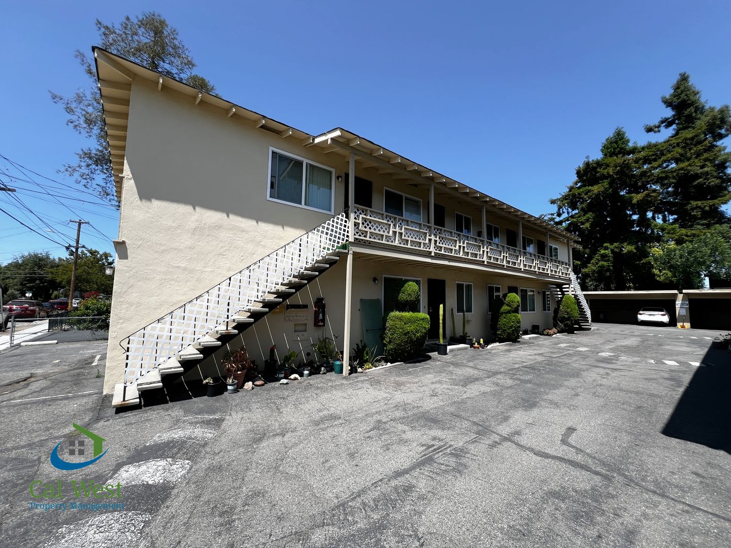 2 195 Cozy 1 1 Located Near The Rose Garden – photo 3