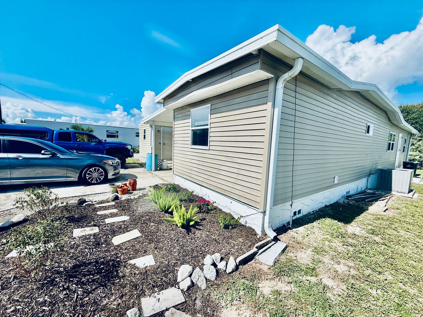 2/1 Charming 55+ Mobile Home Partially Furnished for Rent – 1419 Turkey Creek Dr, Palm Bay, FL 32905 – photo 2