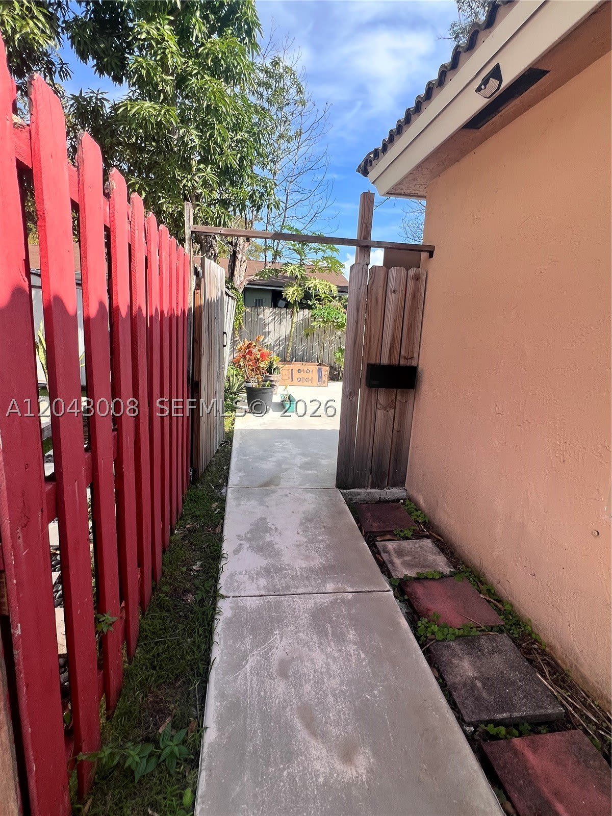 20613 SW 93rd Ave – photo 3