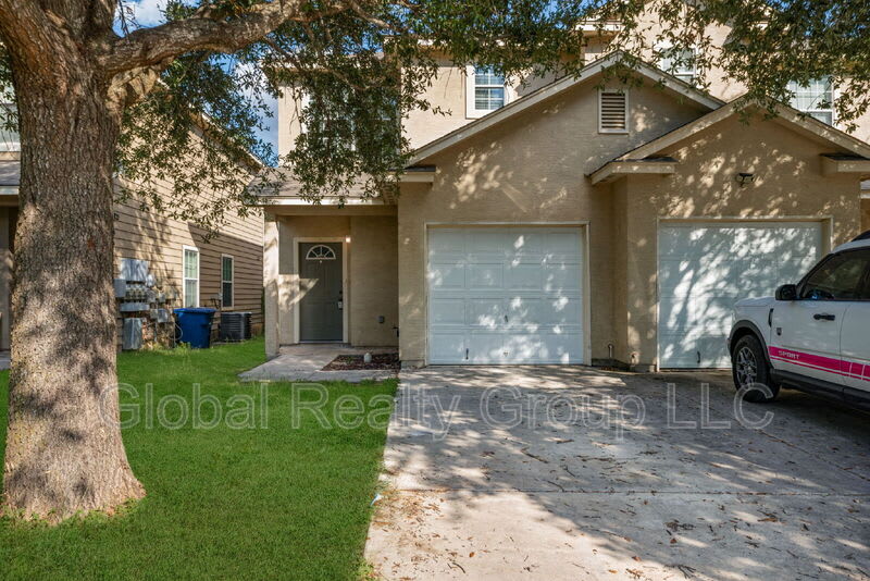 7802 Kingsbury Way – photo 2
