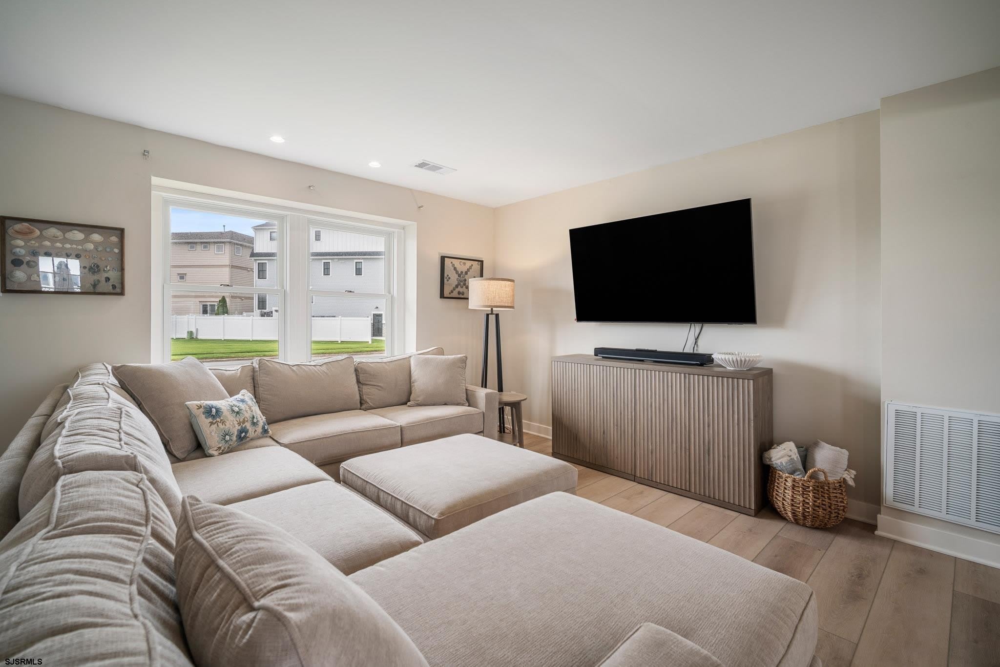 5217 Sea Spray Rd – photo 5