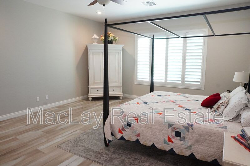 2910 E Wildhorse dr – photo 4