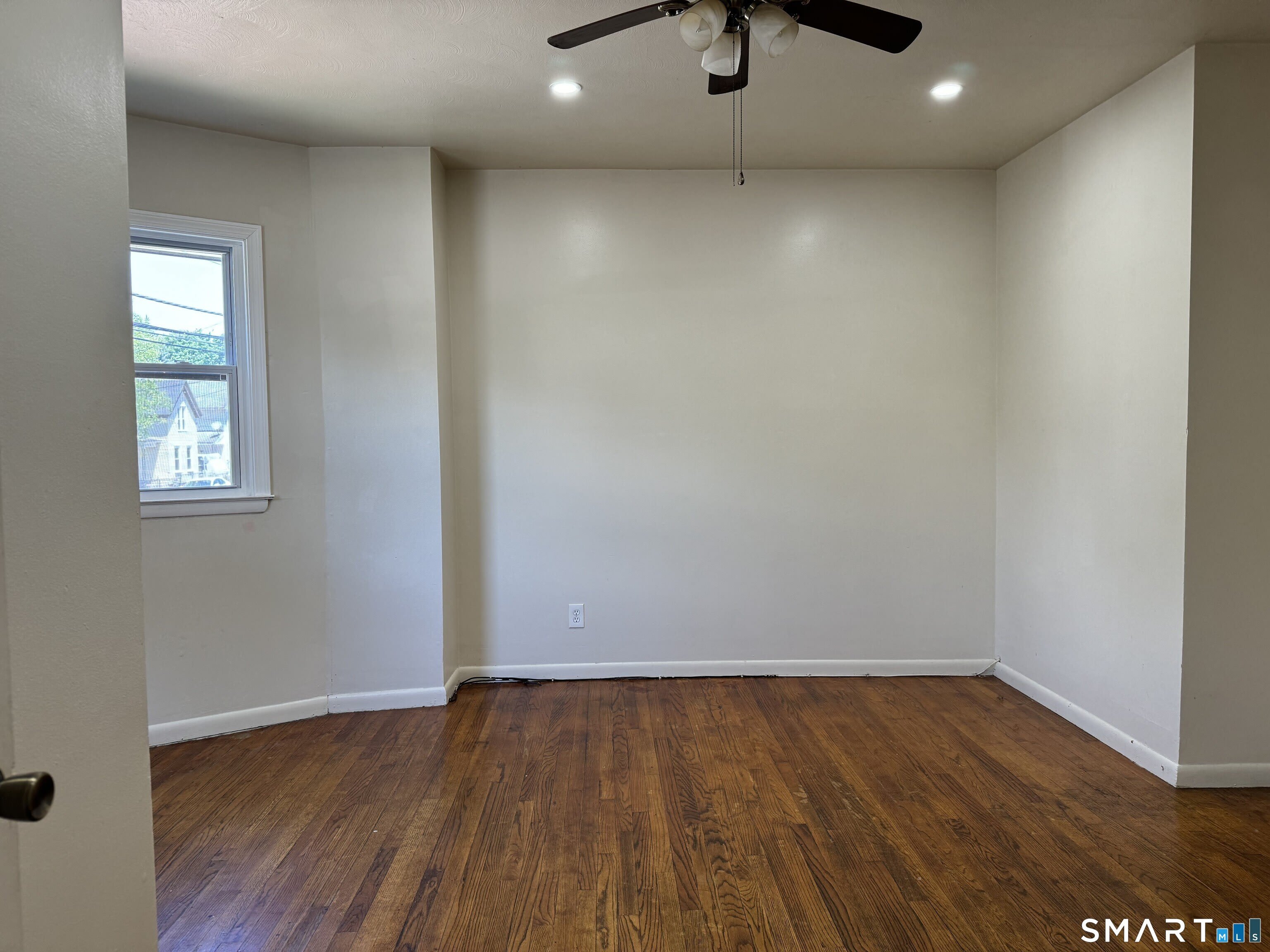 66 Henry Street – photo 3
