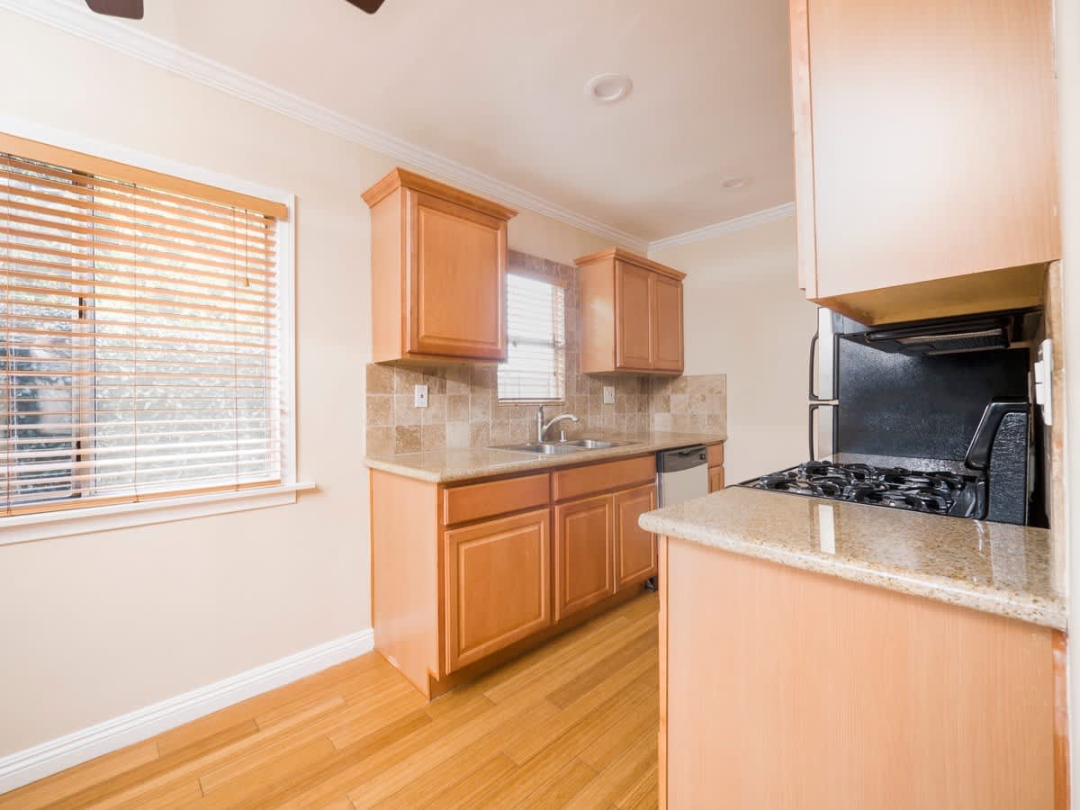 4718 Centinela Avenue – photo 4