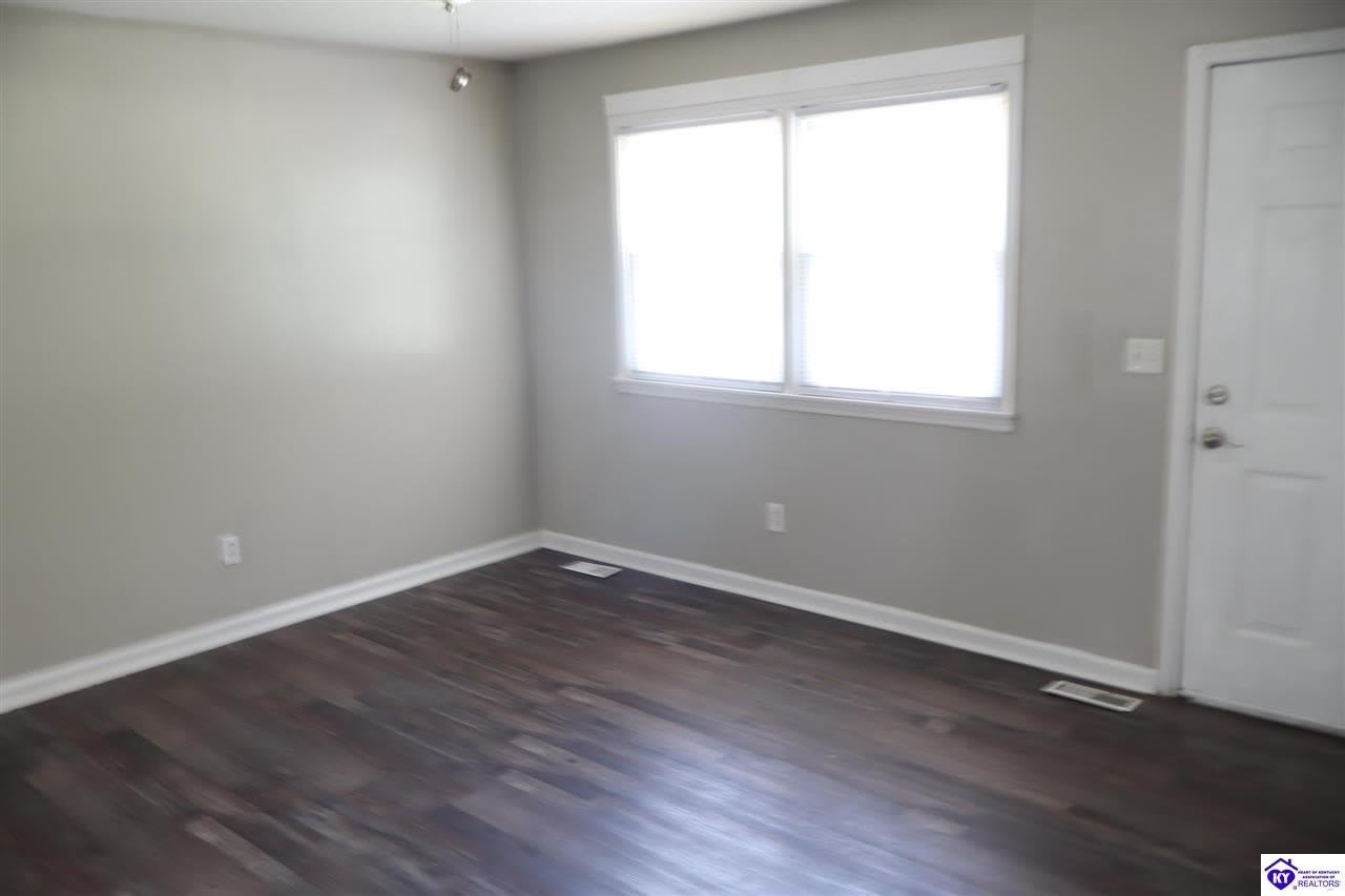 300 Dixon Avenue – photo 3