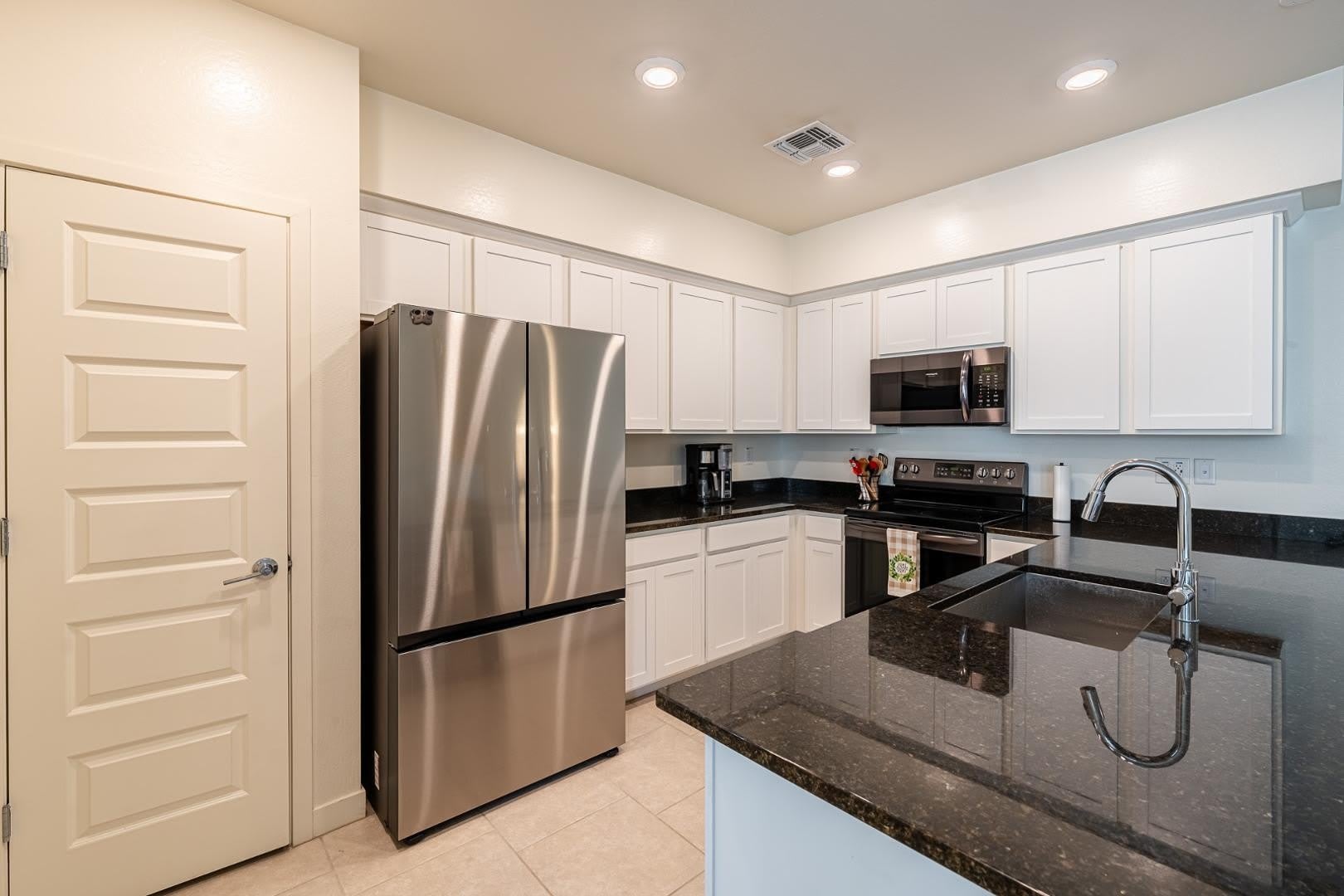 2750 S Voyager – photo 4