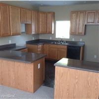 1792 Townsend St – photo 4