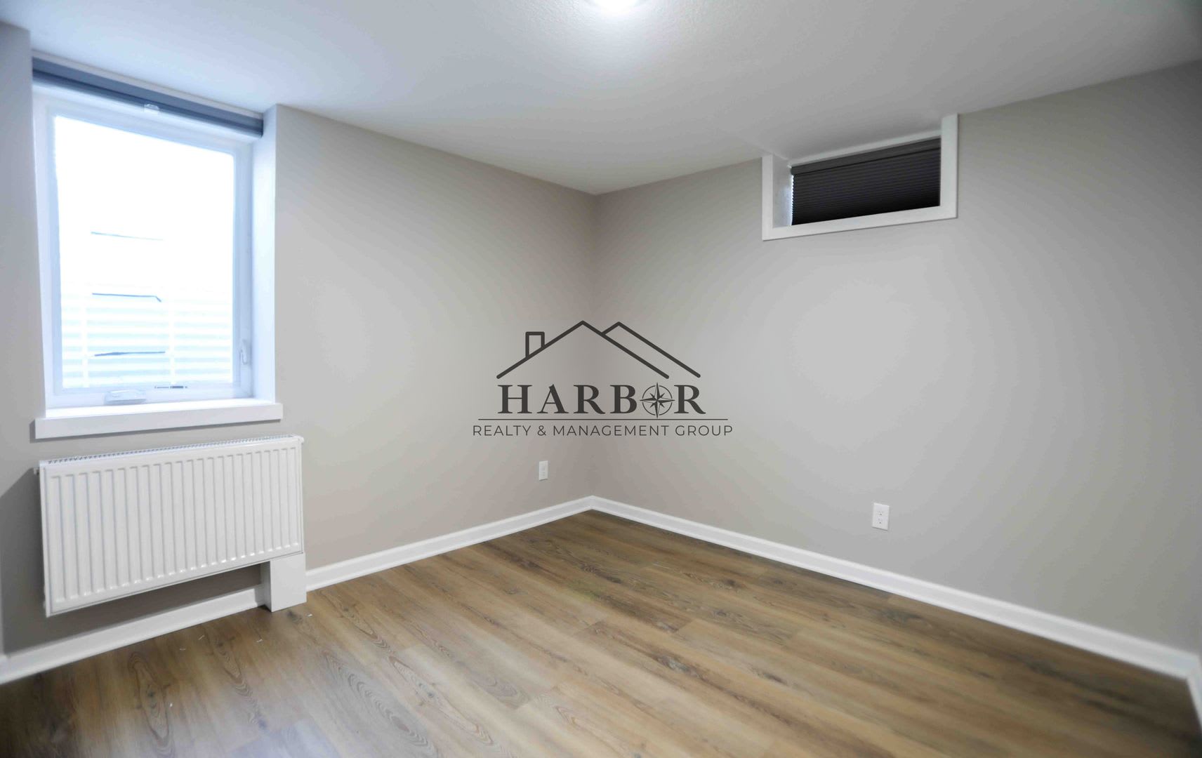 319 14th St SW-Move in Special! 1/2 off your first month of rent!! – photo 3