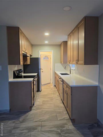 29514 OAKLEY Street – photo 3