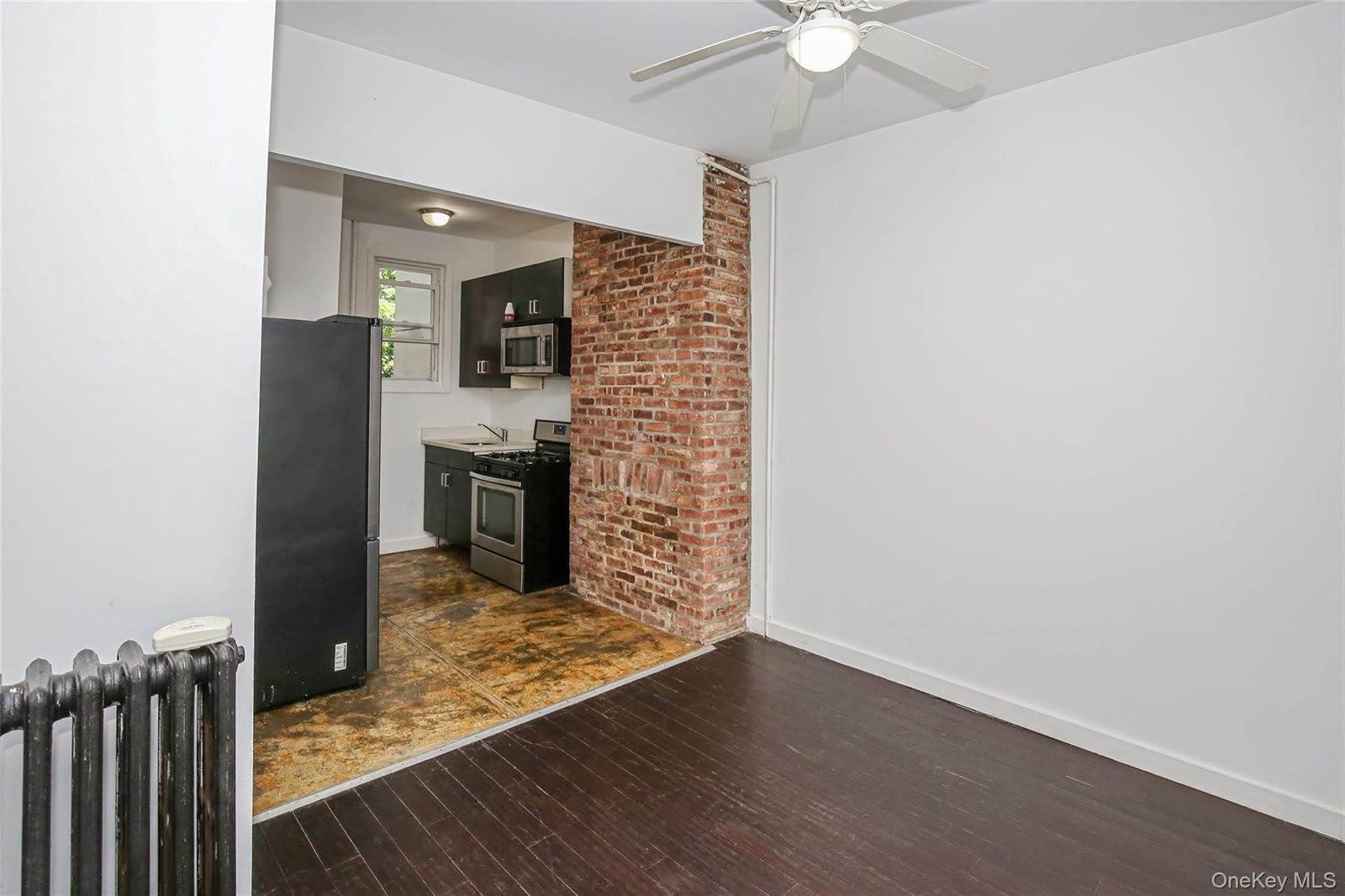 221 Howard Avenue – photo 4