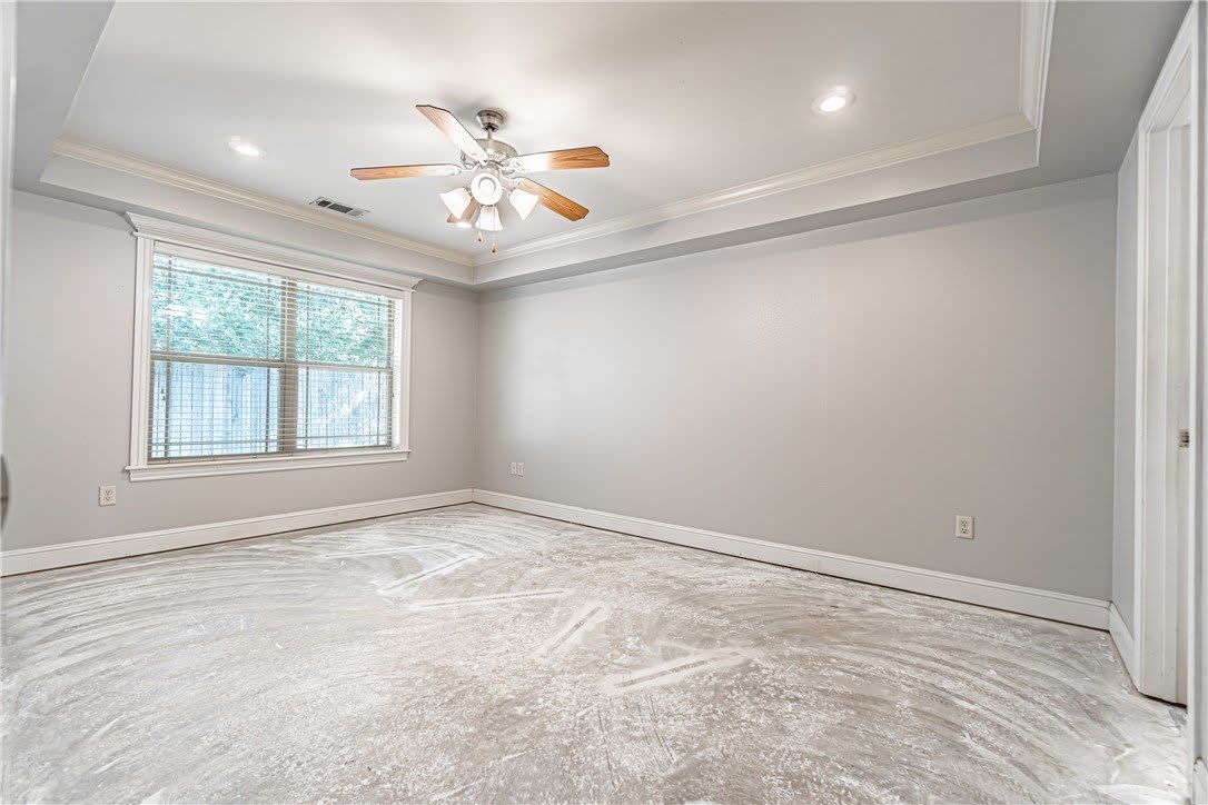 802 NW Baker Street – photo 5